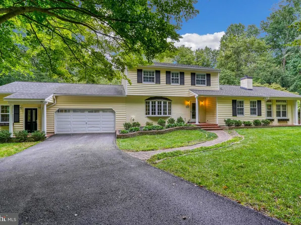 17 Trojan Horse Dr, Phoenix, MD 21131