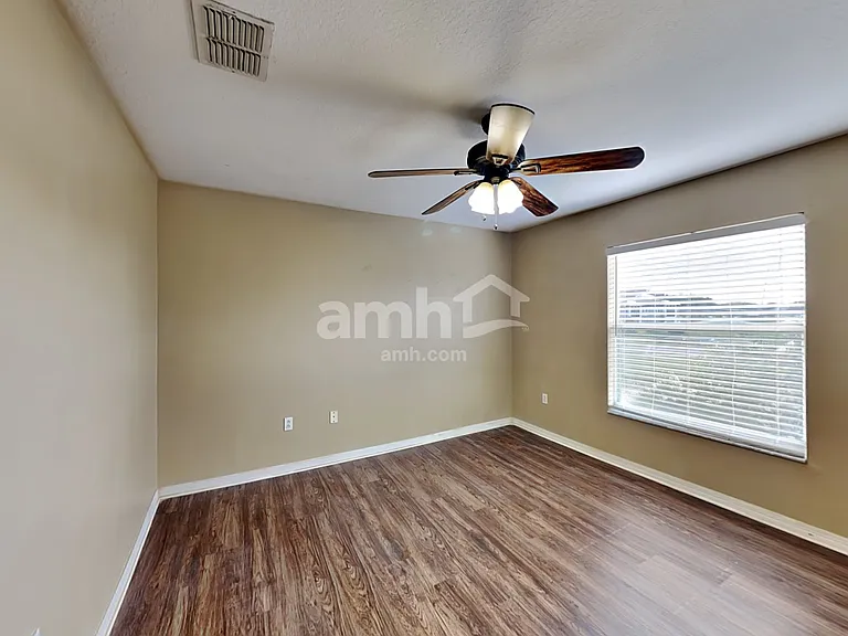 3247 Chessington Dr — Photo 18