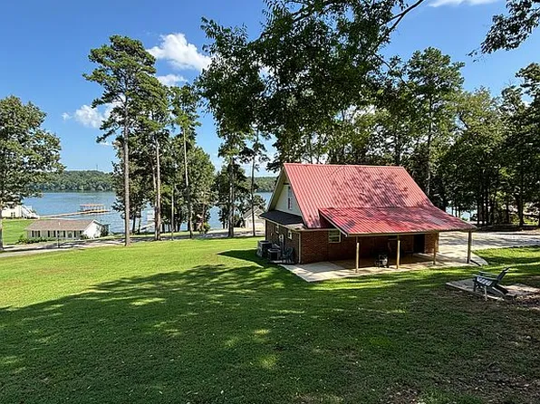 882 York Dr, Rogersville, AL 35652