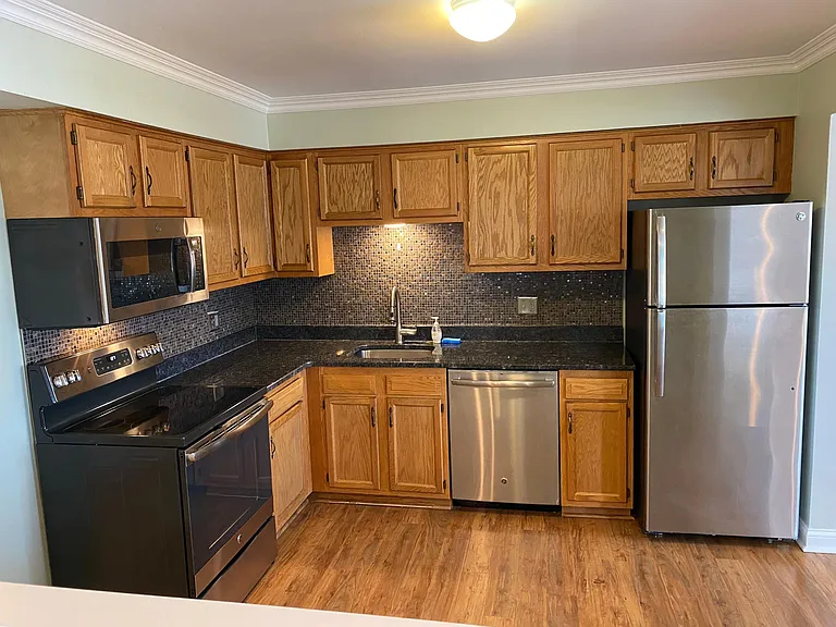 6157 Orchard Lake Rd #201 — Photo 6
