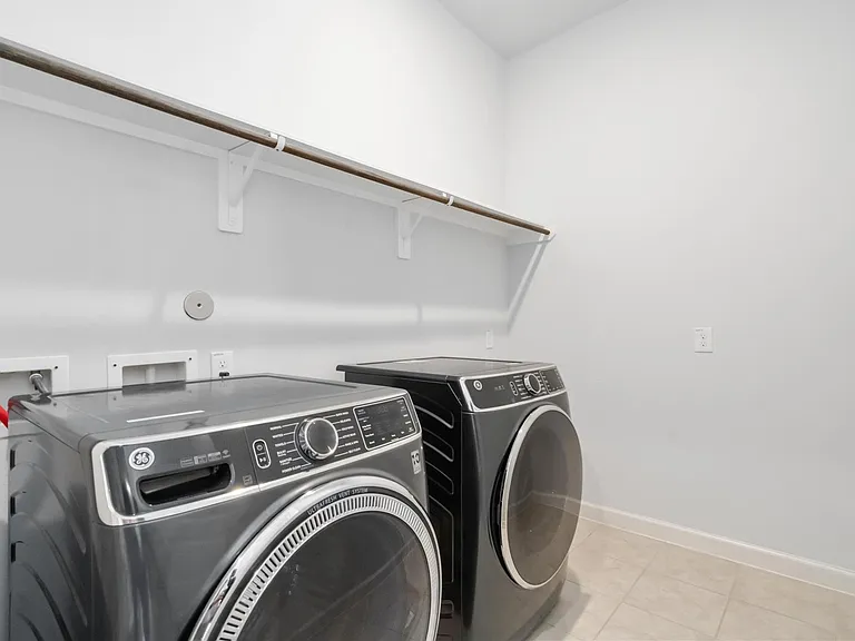 1303 Gardenia Dr — Photo 25