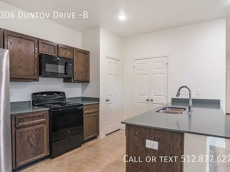 2306 Duntov Dr #B — Photo 10