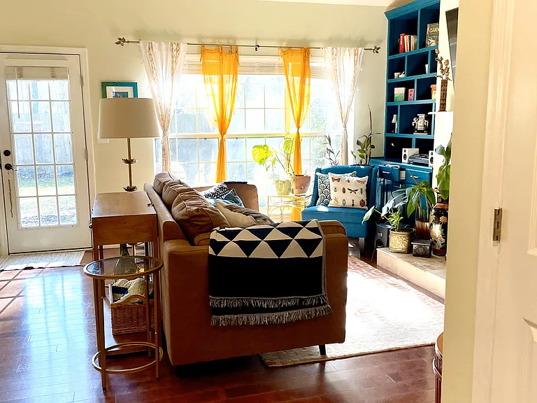 40 James O Ct — Photo 8