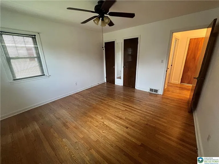 2401 Lawnherst Ave — Photo 27