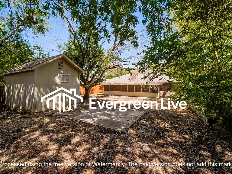 4917 Crestwood Dr — Photo 15