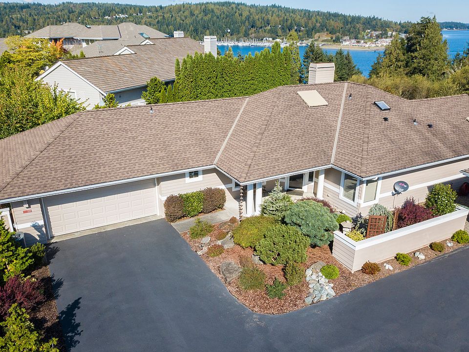 2nd image of 221 Windrose Dr