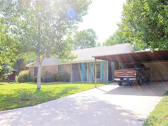 5th image of 403 N Lee Dr