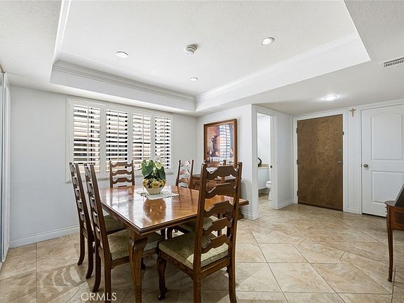 5th image of 640 S Lake Ave APT 203