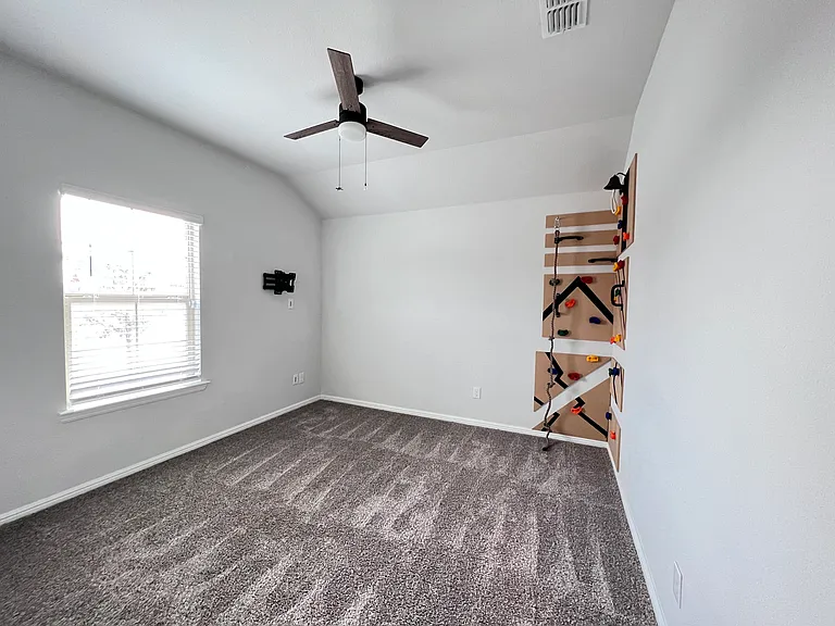 9301 Hill Topper Trl — Photo 15
