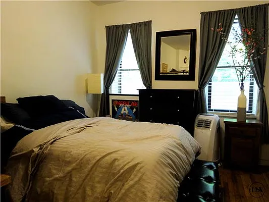 Rented by DSA Realty | media 18