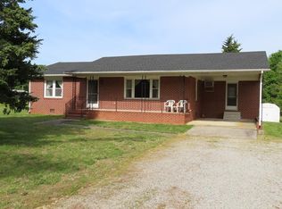 2555 Cellar Creek Rd, Blackstone, VA 23824