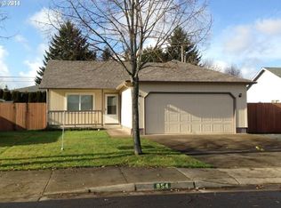 854 Hazelnut Ln, Springfield, OR 97478