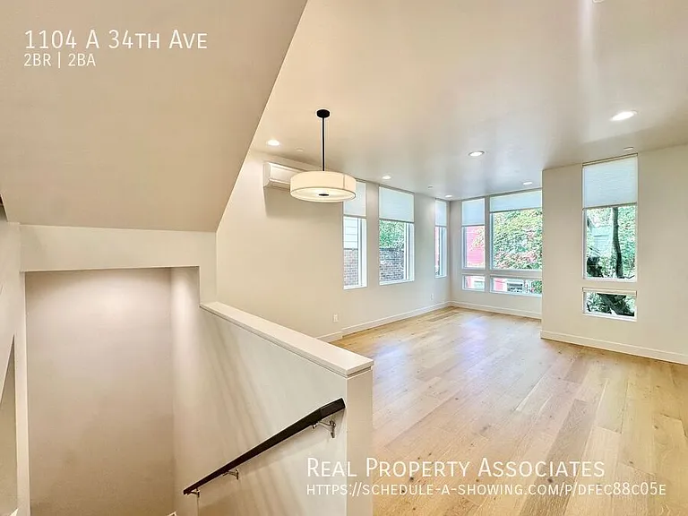 1104A 34th Ave — Photo 11