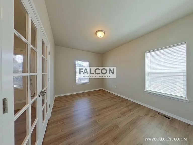 8335 Graphite Dr — Photo 3