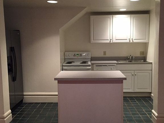 5th image of 868-870 Neil Ave #868