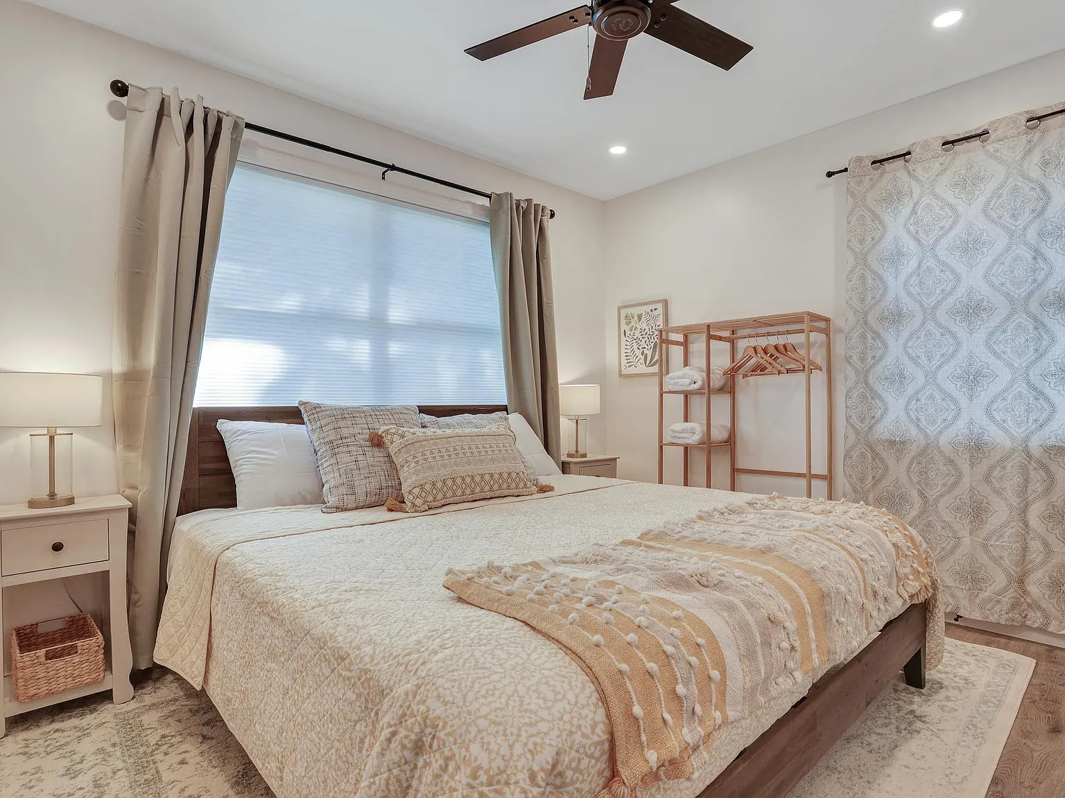 14 Summit Dr — Photo 1