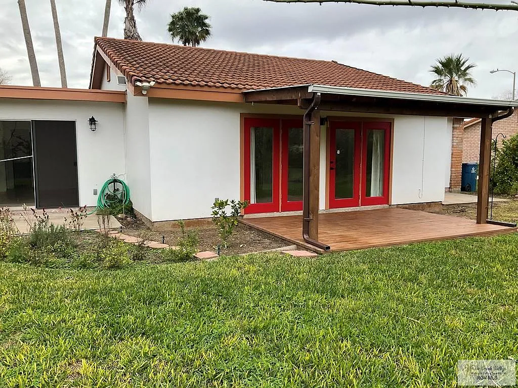 2 bed, 2.0 bath, 1403 sqft, $1,850 — Photo 3