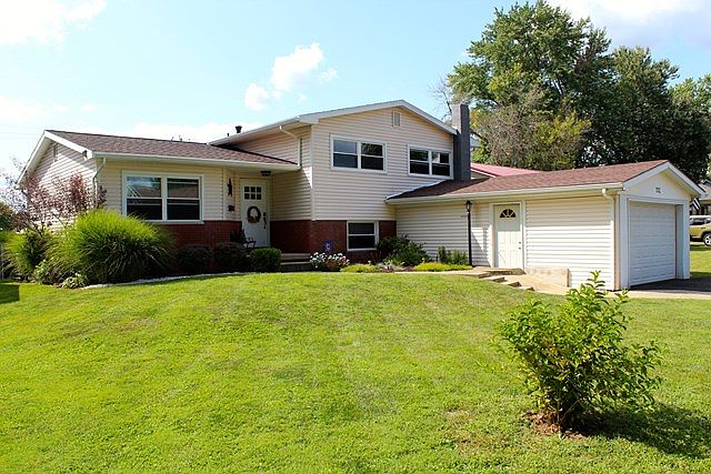 1st image of 227 Cedarwood Dr