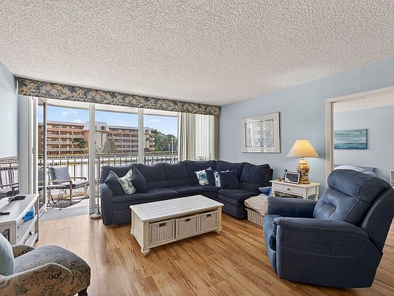 4th image of 336 Golfview Road #207