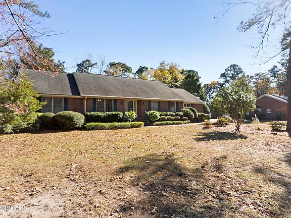 3rd image of 5635 Oak Bluff Lane