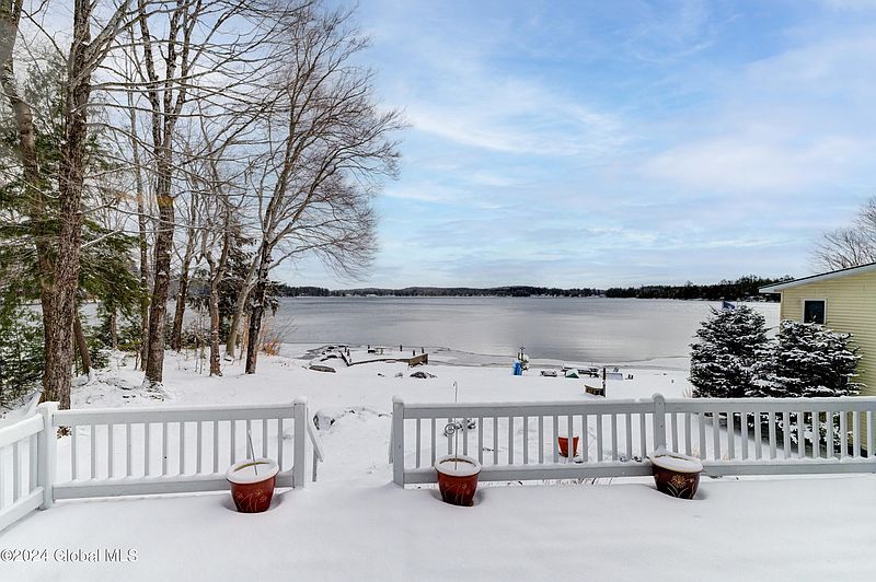 3rd image of 306 S Shore Road
