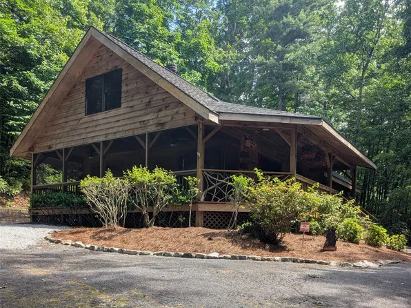 142 Golden Mist Court, Sapphire, NC 28774