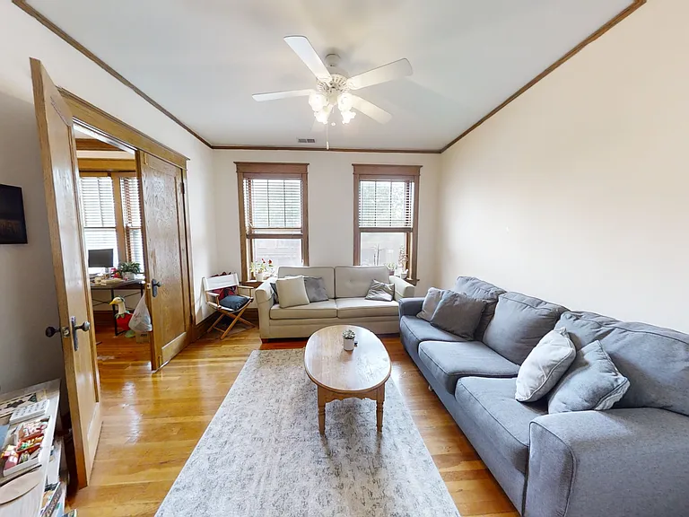 1253 W Grace St #2 — Photo 3