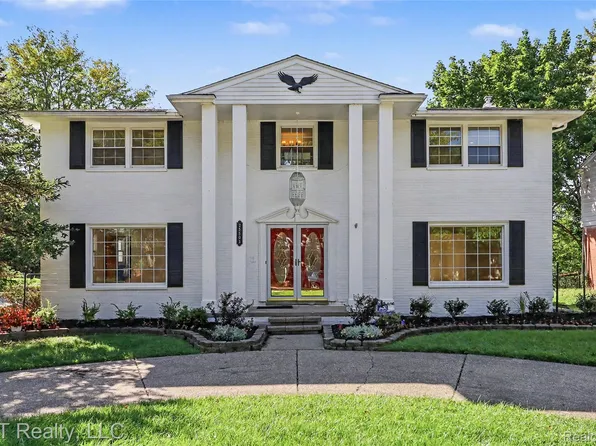25503 Arden Park Dr, Farmington Hills, MI 48336