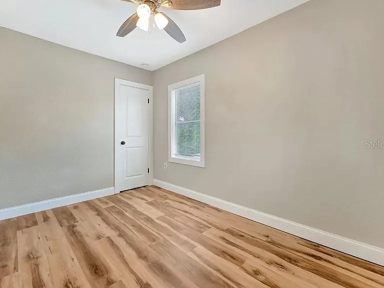 828 22nd Ave N #1/2 — Photo 9