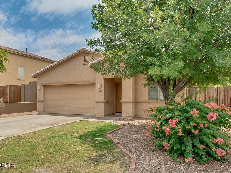 3791 W Whitman Dr — Photo 2