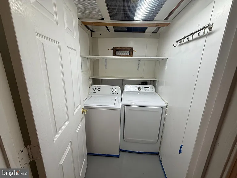 2218 Central Ave #BASEMENT — Photo 11
