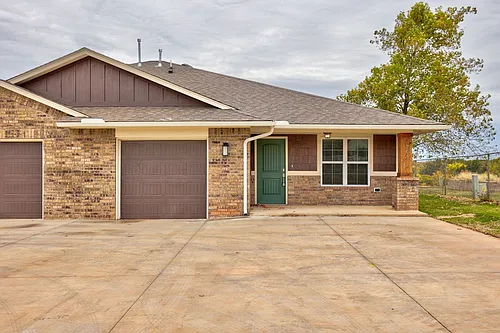 708 League Cir Photo 1