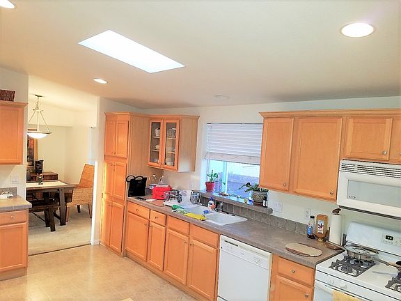 4th image of 13162 Highway 8 Business Space 92