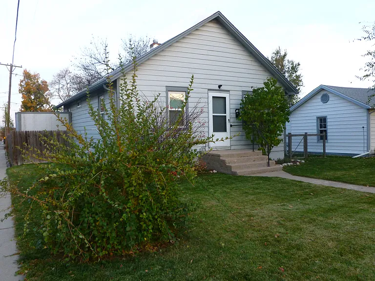 1548 Washington Ave — Photo 12