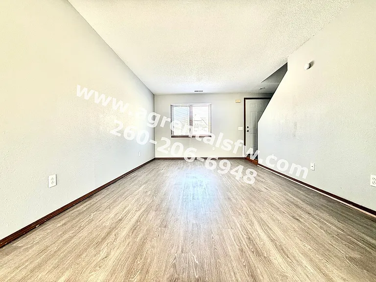 2718 Sherman Blvd — Photo 3