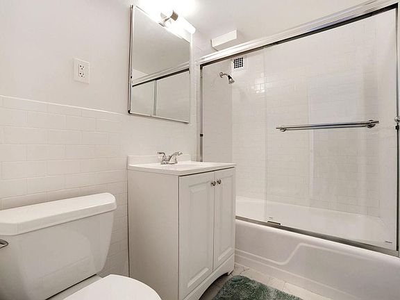 5th image of 65 W 55th St Ph H