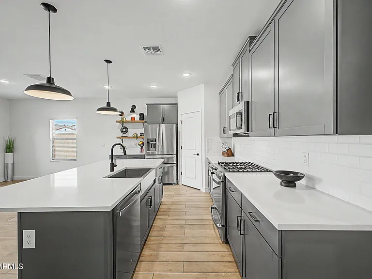8620 W Hayward Ave — Photo 27