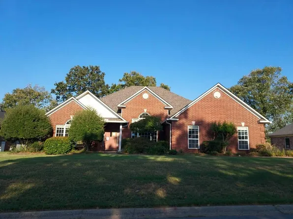 24 Chicot Dr, Maumelle, AR 72113