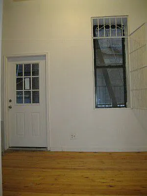 Rented by Tower Brokerage | media 24