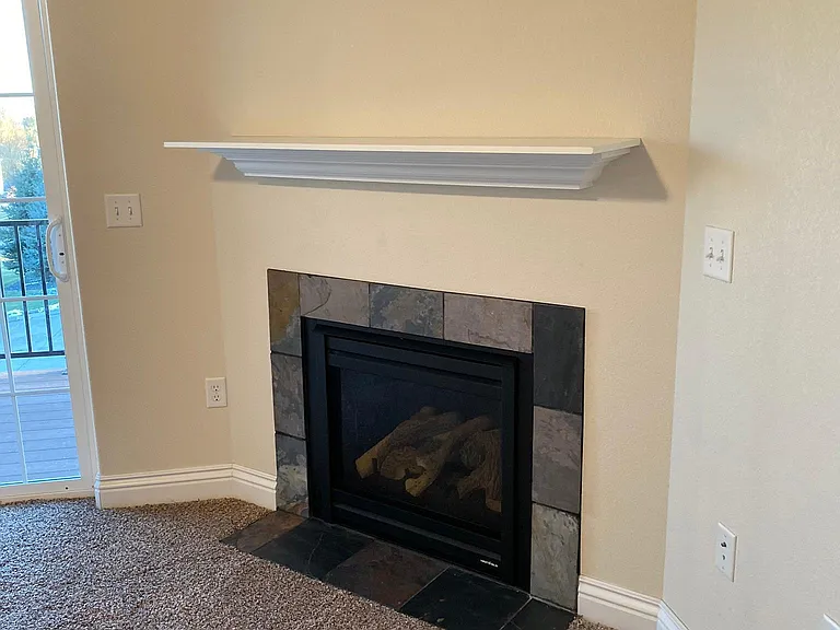 Gas fireplace