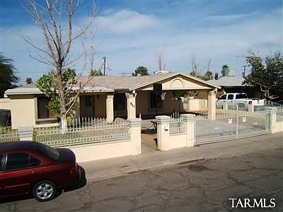 1st image of 942 W Calle Ramona