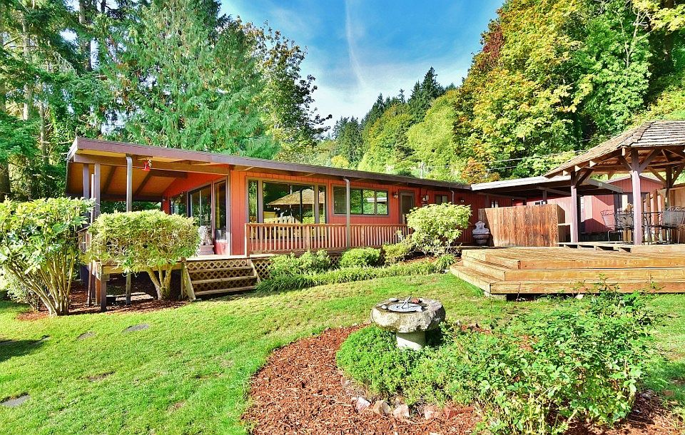 1st image of 13086 Shoreline Dr SE