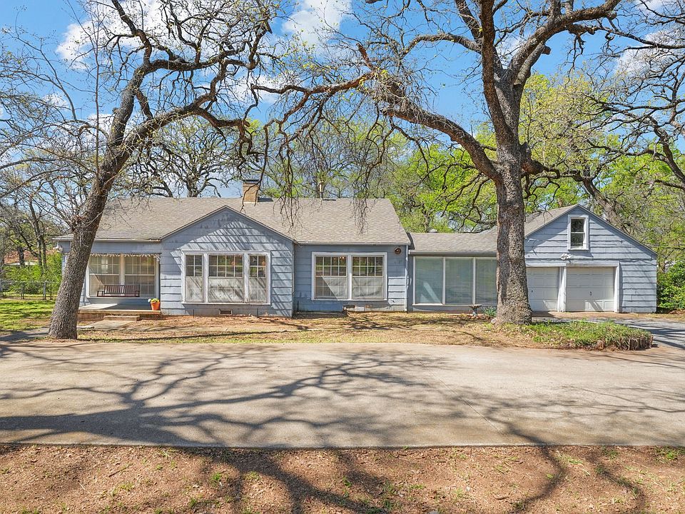 1st image of 825 Sam Calloway Rd