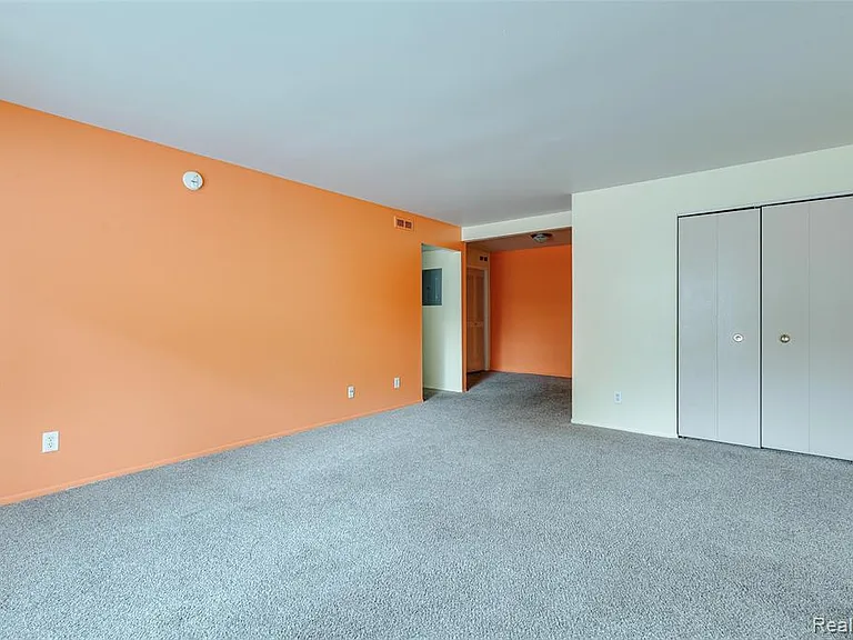 35281 Lewis St — Photo 10