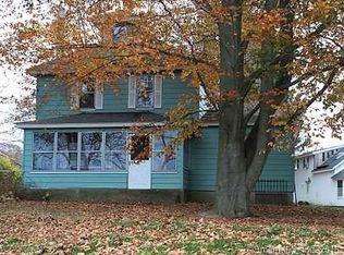 111 Mantup Rd, Putnam, CT 06260