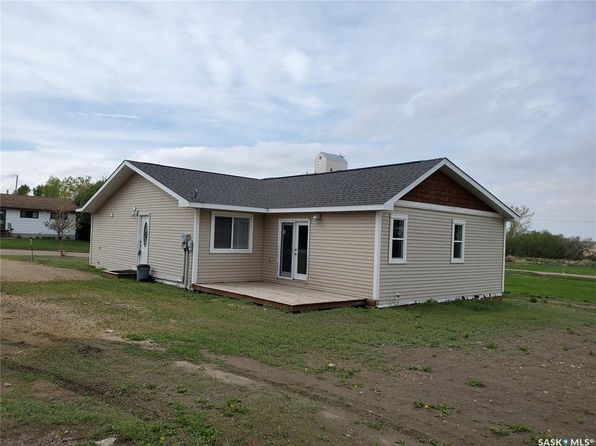 113 6th STREET E, Ponteix, SK S0N 1Z0
