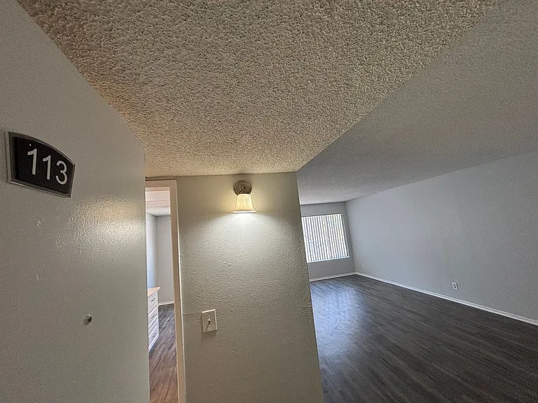 245 South Serrano Ave — Photo 34