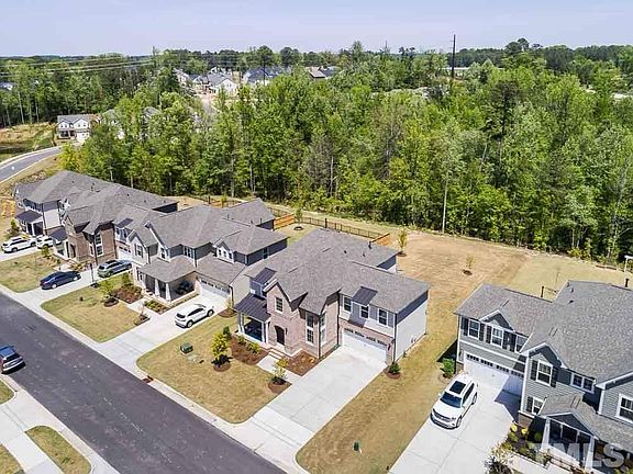 3rd image of 493 Brook Pine Trl