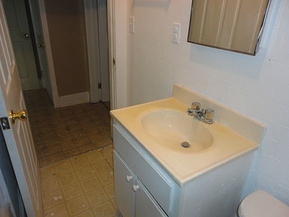 upstairs bathroom