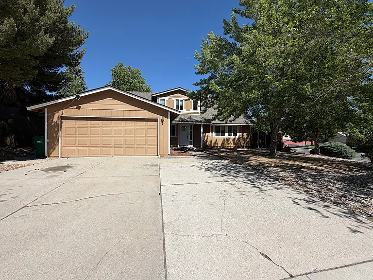 1400 Severn Dr — Photo 3
